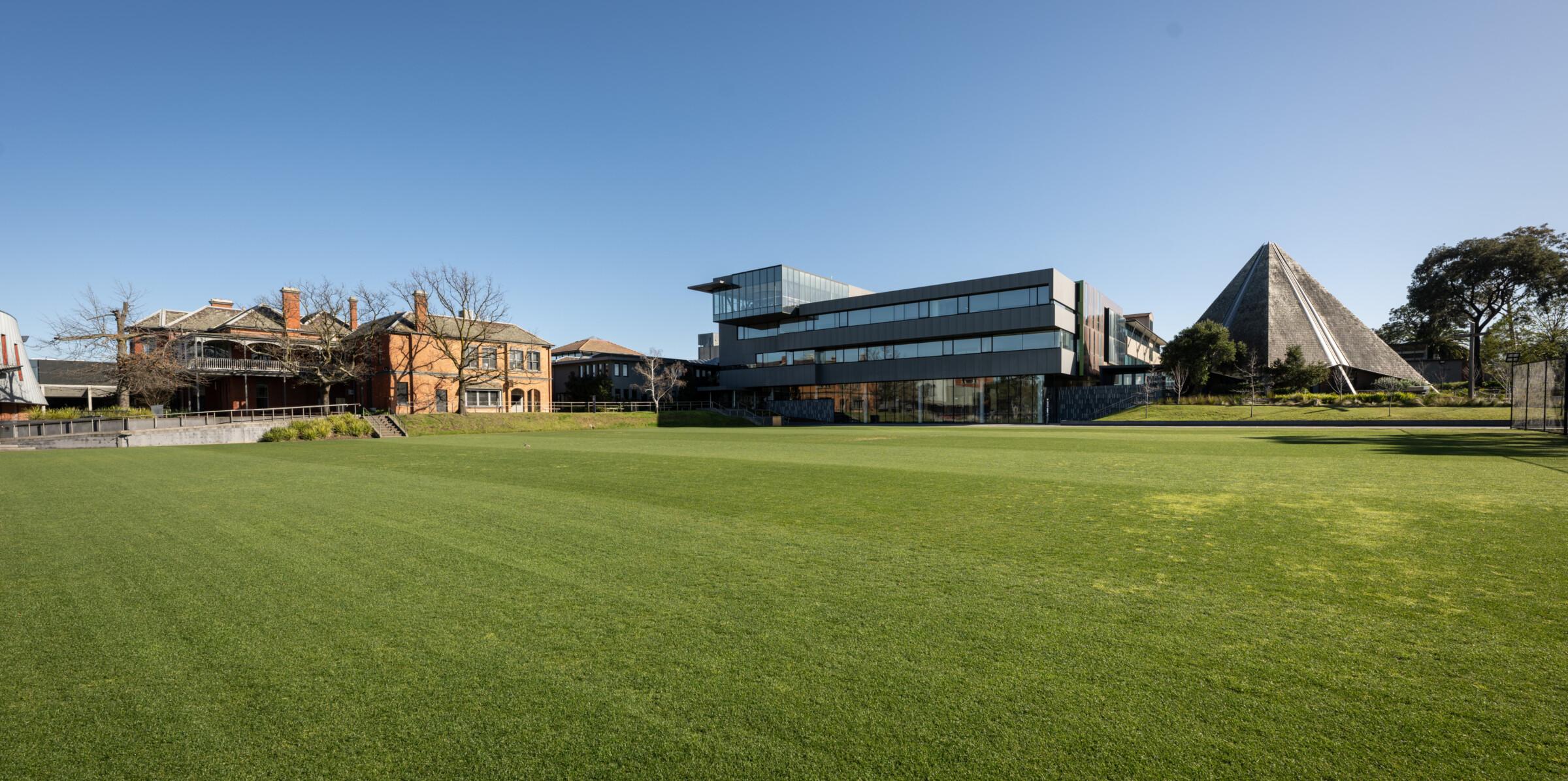 Sandell Oval