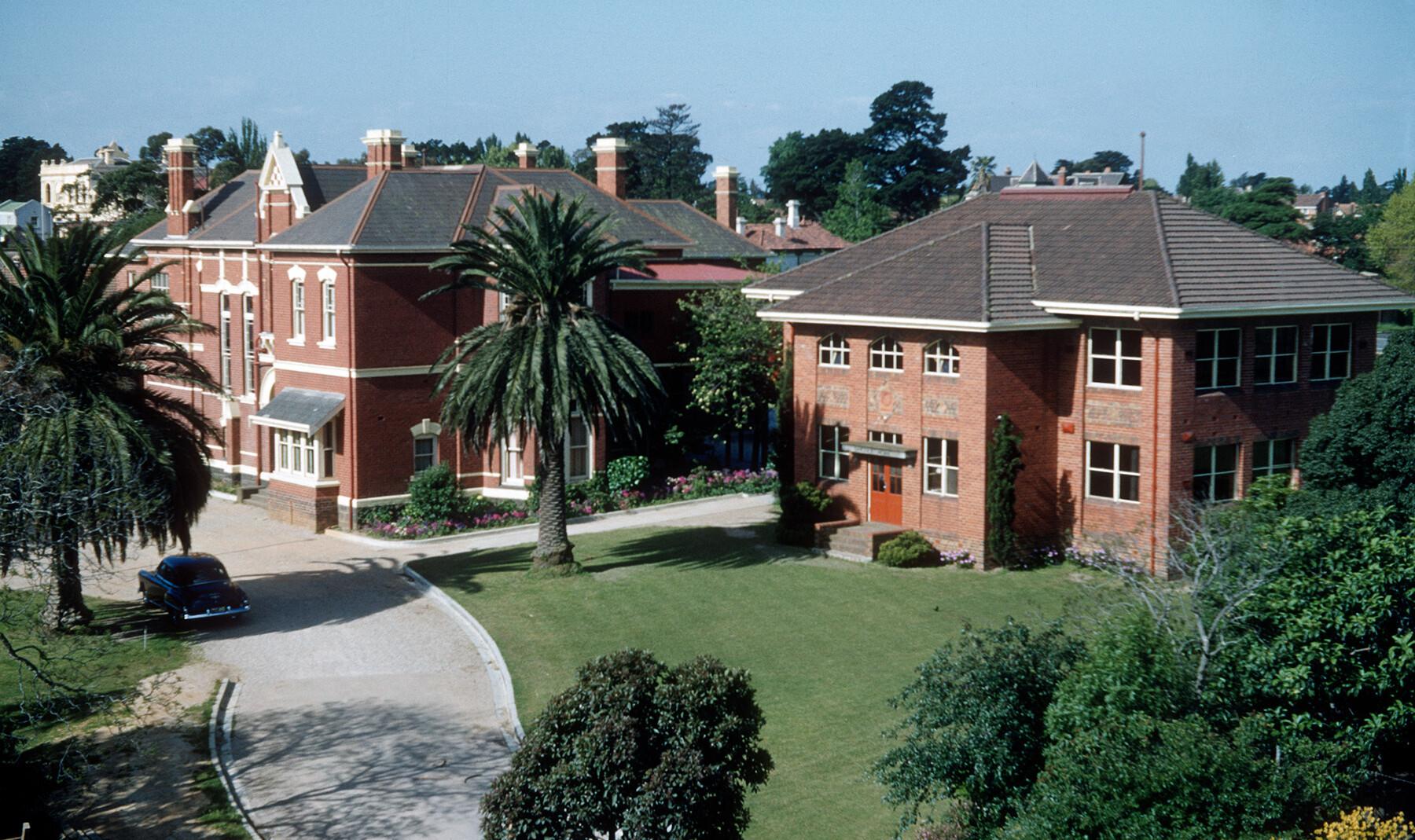 Laycock House (right) and Urangeline (left)