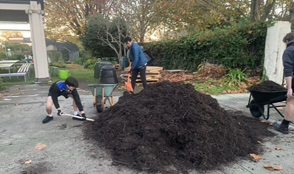 Students can choose to do their CAS hours in many ways – like these students, who helped out in the Junior School – Kew campus Kitchen Garden.