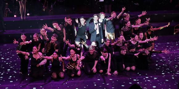 'A musical so fun it should be criminal!': A student review of the Senior School Musical, Chicago.