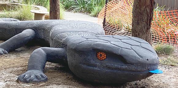 A blue-tongued lizard for 25 years of Donvale ELC